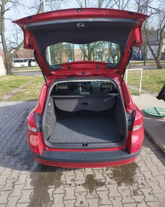 Renault Clio cena 11000 przebieg: 141704, rok produkcji 2010 z Gniezno małe 92